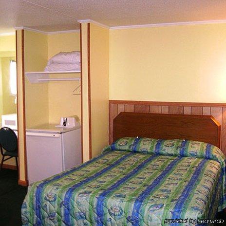 Sea Hawk Oceanfront Motel 默特尔比奇 客房 照片
